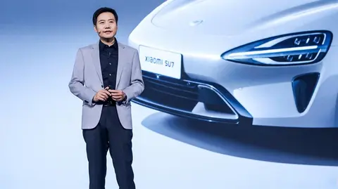 都借鉴了保时捷的设计，为何小米爆火，众泰却玩砸了？