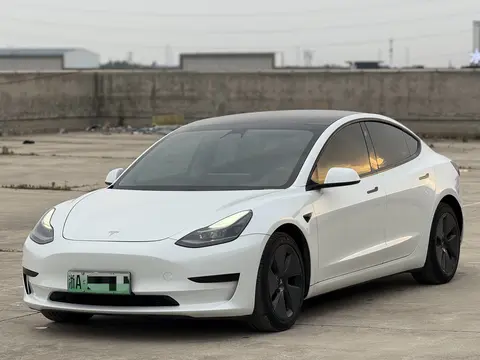 12万不到，体验5.6秒破百的乐趣——二手特斯拉Model3