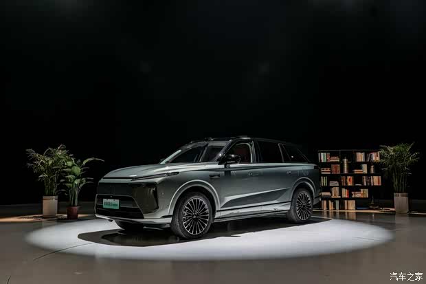 搭长城VLA大模型/CP Master辅助驾驶系统 魏牌蓝山智能进阶版实车